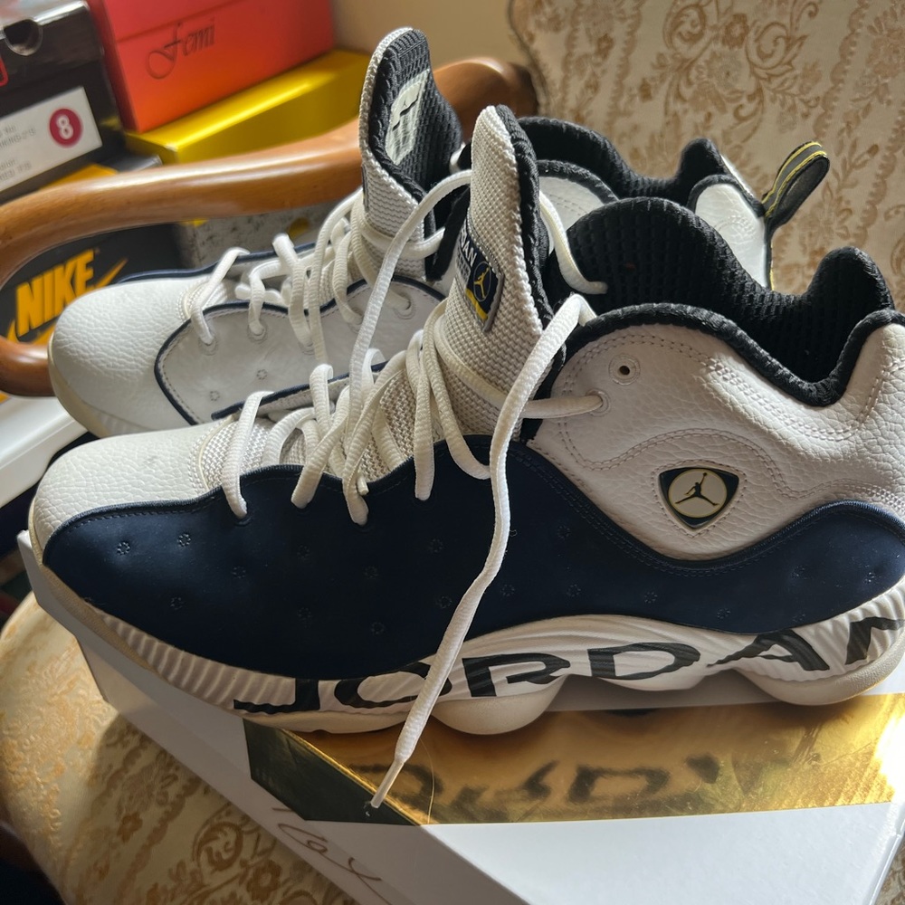 Jordan men size 12